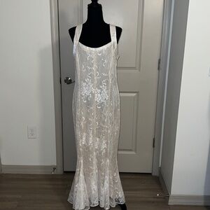 Damianou Vintage Lace Dress